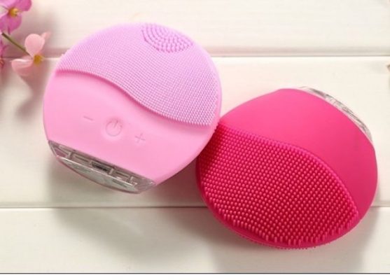 FOREO gibi Hassas Ciltler için Titreşimli Su Geçirmez Yüz Temizleme Cihazı - Görsel 3